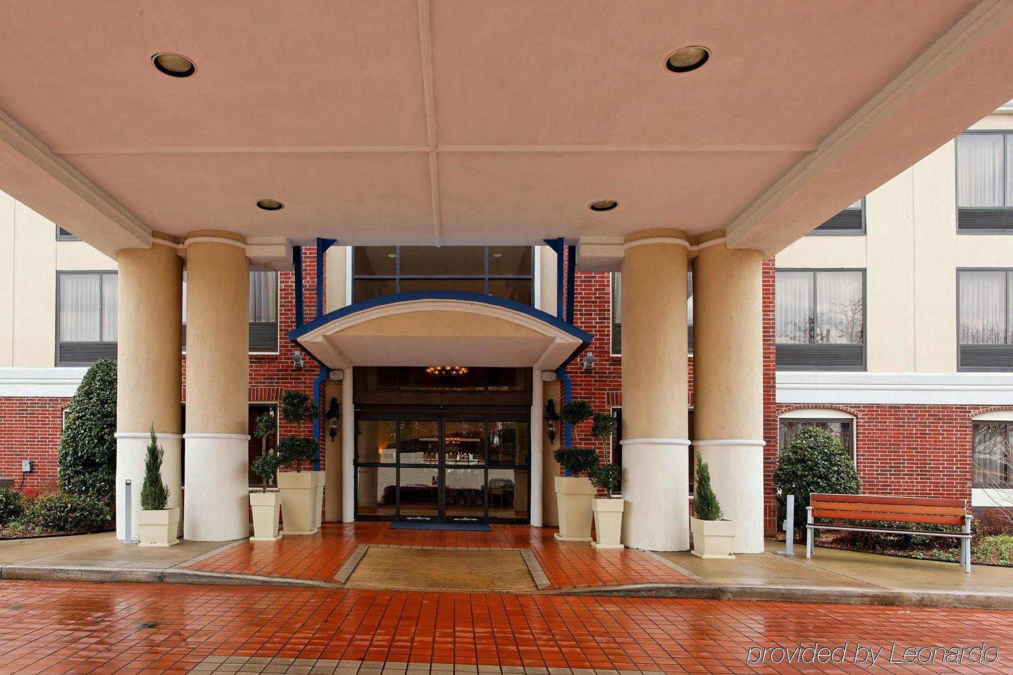 Holiday Inn Express North Tyler Bagian luar foto