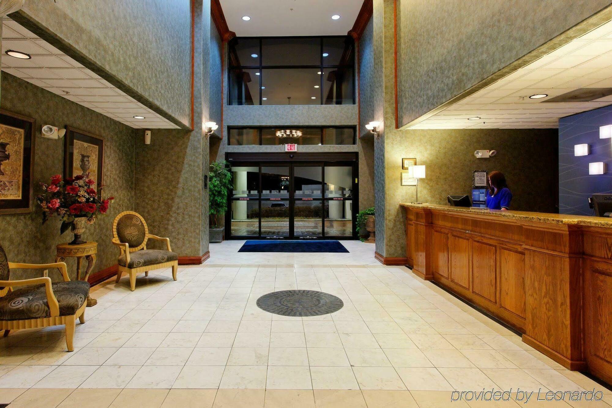 Holiday Inn Express North Tyler Bagian luar foto